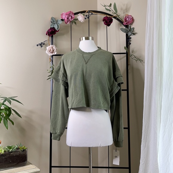 7 For All Mankind Tops - 7 For All Mankind Cropped Sweatshirt Ruffle Sleeve